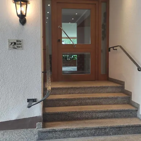 Traumblick Mit Pool Apartament *