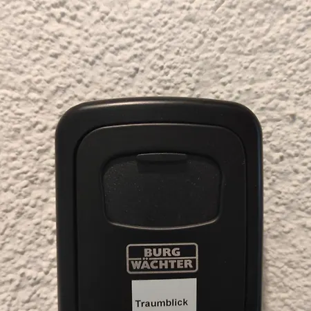 아파트 Traumblick Mit Pool 바이에르스브론